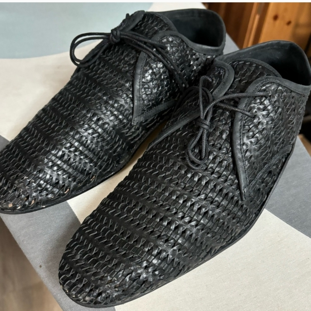 John Varvatos black woven leather oxfords Crafted in Italy  🇮🇹